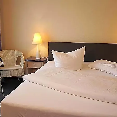 Lindemann Hotel 3*
