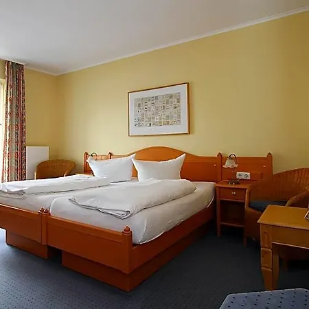 Lindemann 3* Friedberg (Bavaria)