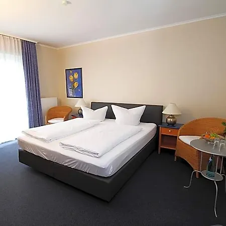 Lindemann 3* Friedberg (Bavaria)